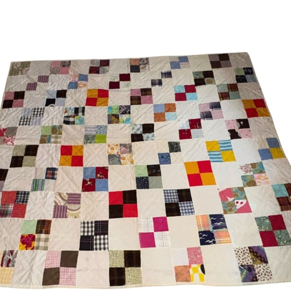 VTG handcrafted patchwork quilt 72.5 x 85‎ multicolored